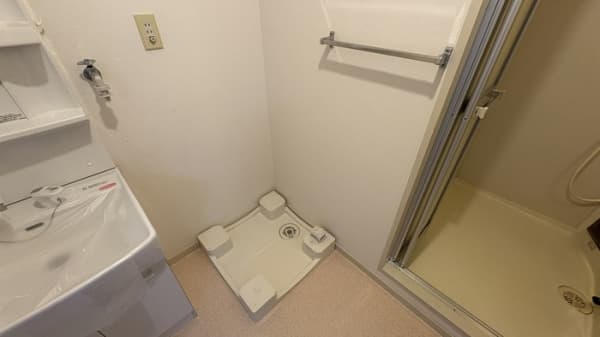 Room image 14