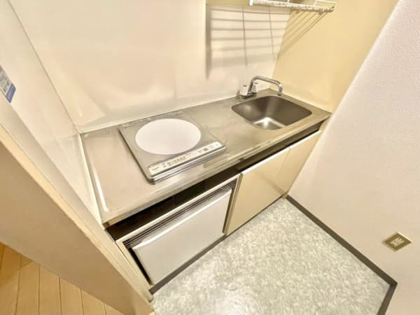 Room image 9