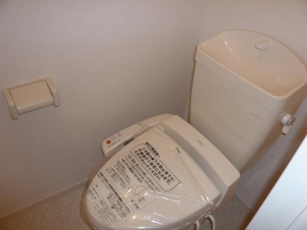 Room image 12