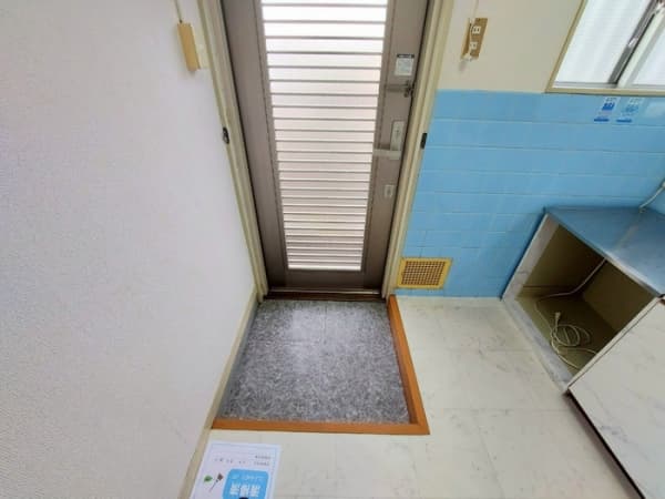 Room image 12