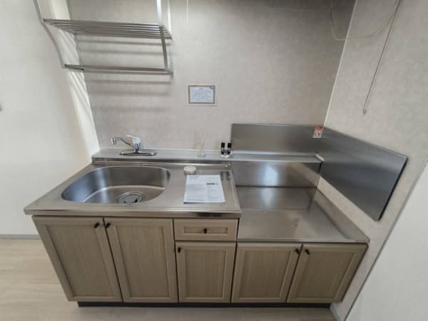 Room image 8