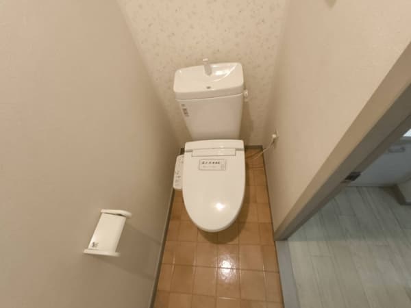 Room image 12