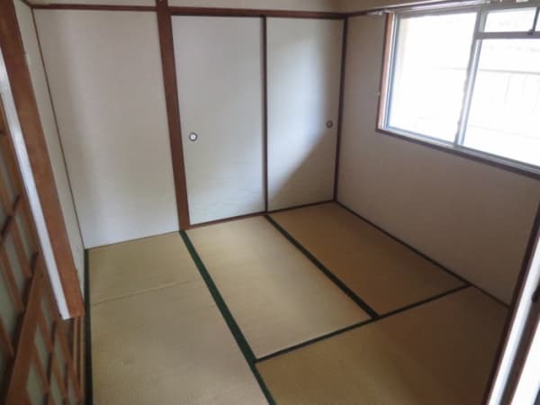Room image 11
