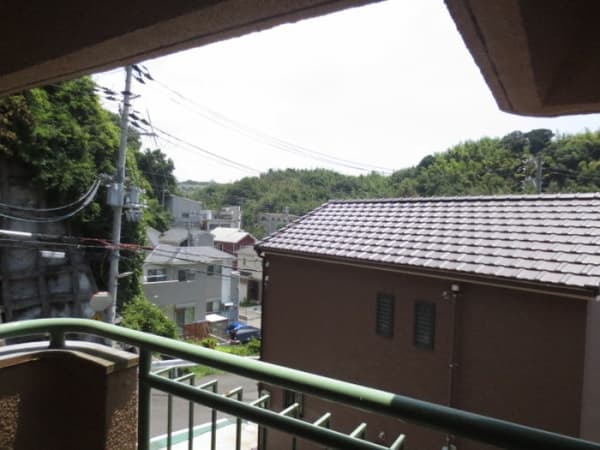 Room image 12