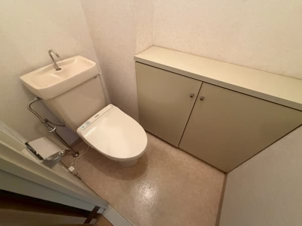 Room image 9