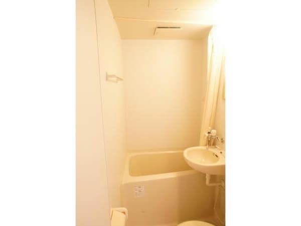 Room image 11