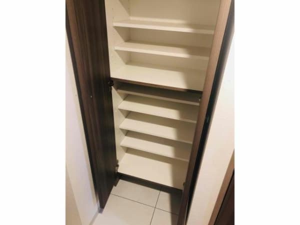 Room image 12
