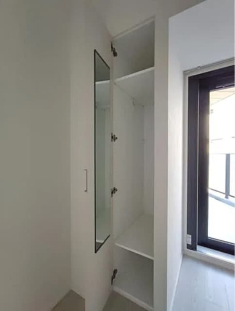 Room image 14