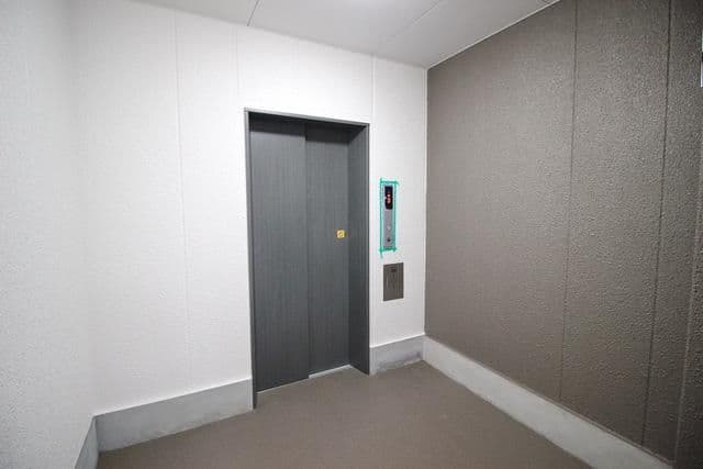 Room image 13