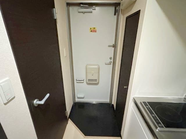 Room image 11