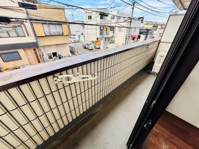 Room image 10