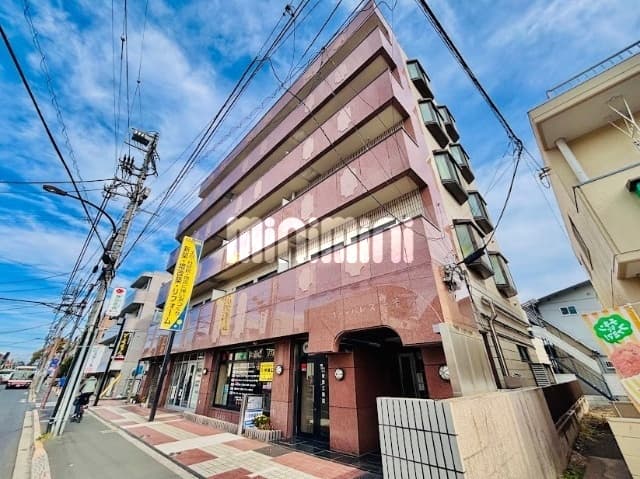 Main exterior of Core Palace Tokowa
