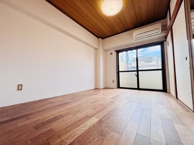Preview interior of Core Palace Tokowa