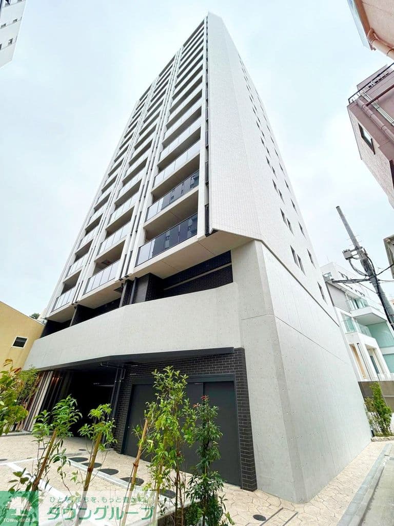 Main exterior of Rb Yokosuka Chuo Residence