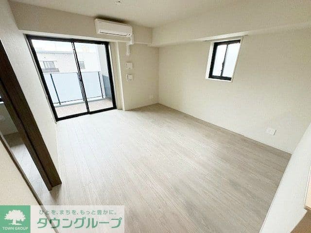 Preview interior of Rb Yokosuka Chuo Residence