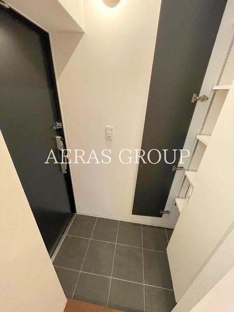 Room image 12