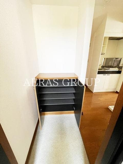 Room image 12