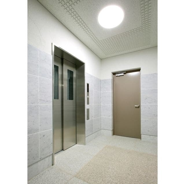 Room image 9