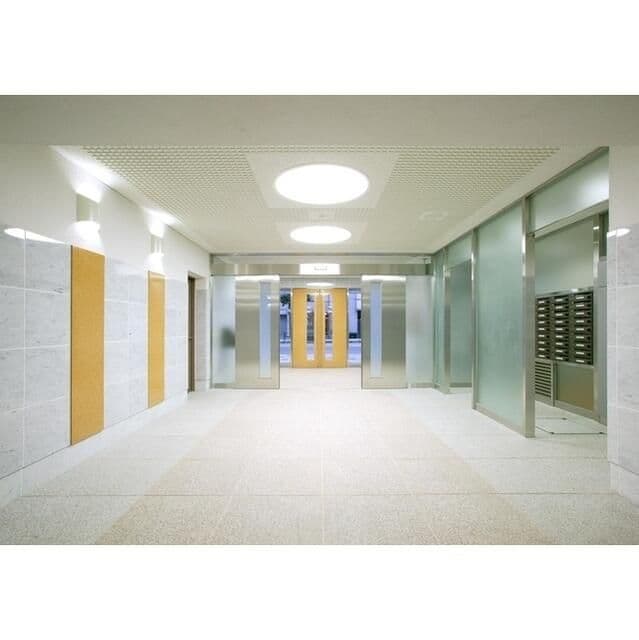 Room image 11