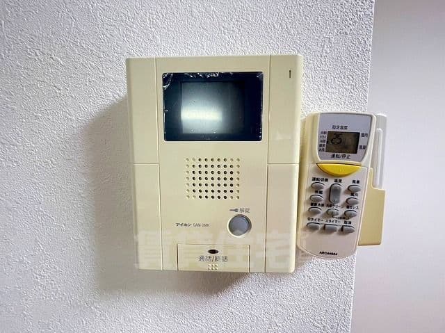 Room image 11
