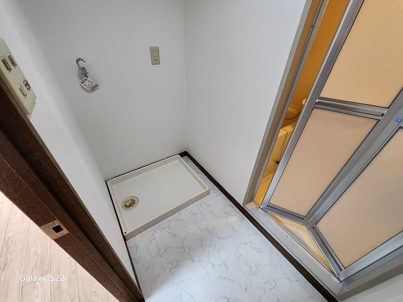 Room image 9