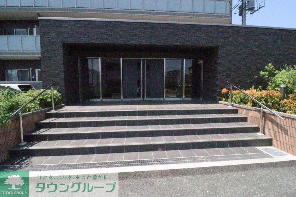 Room image 12