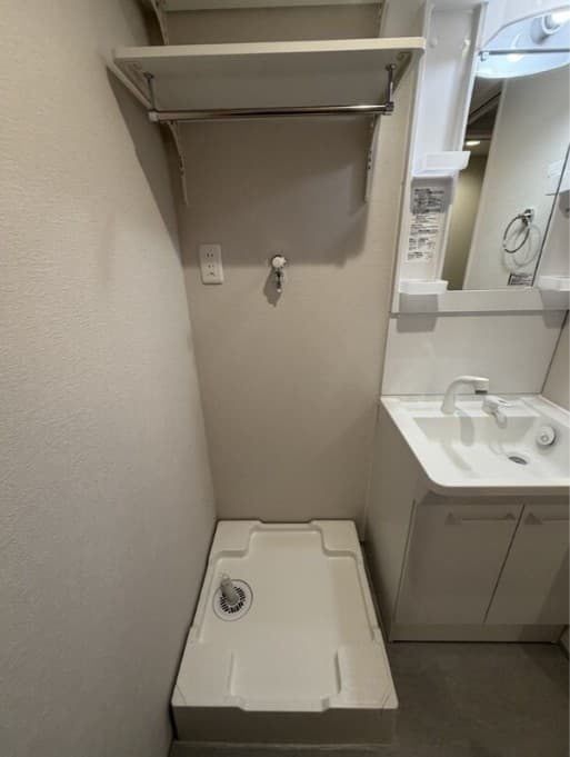 Room image 12