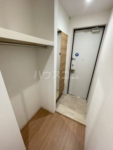 Room image 12