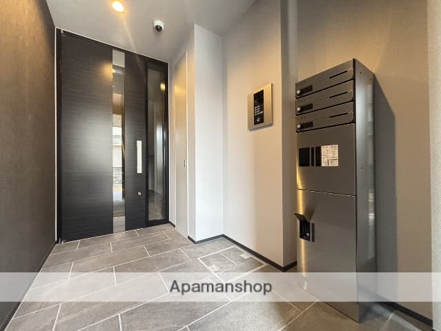 Room image 13