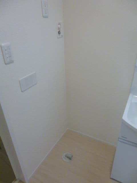 Room image 16