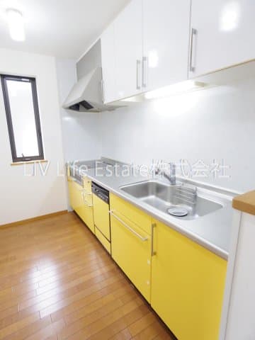 Preview interior of Helios 378 Kodaira Sakaecho
