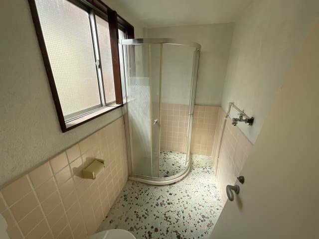 Room image 16