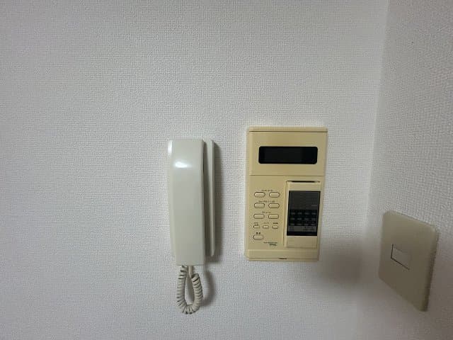 Room image 10