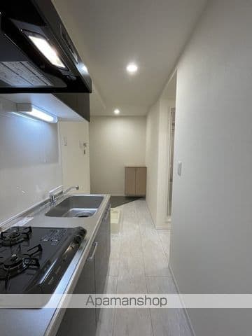 Room image 14