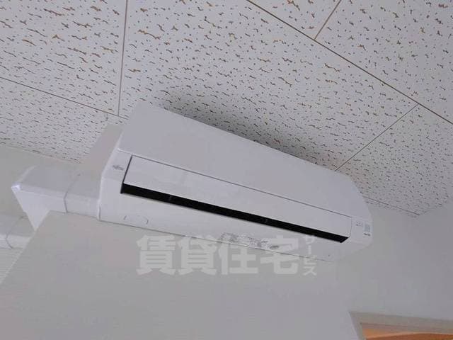 Room image 12