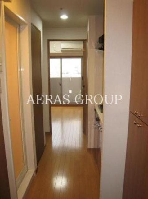 Room image 9