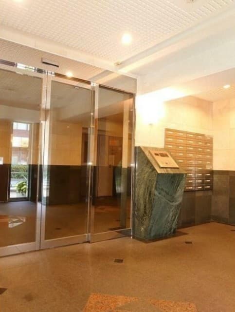 Room image 11