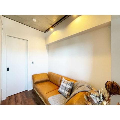 Room image 8