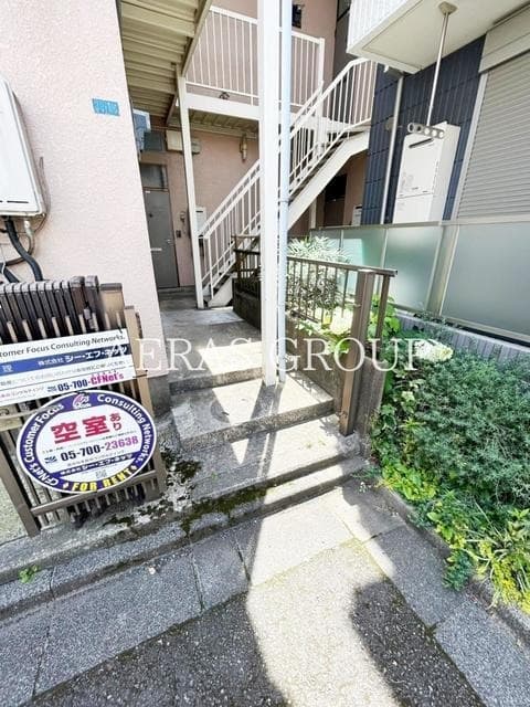 Room image 13