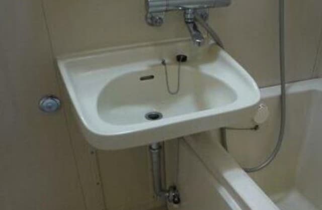 Room image 9