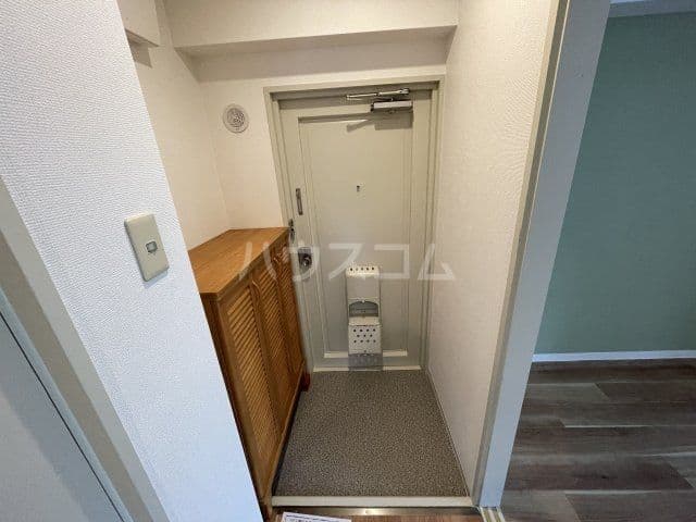 Room image 13