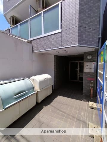 Room image 13