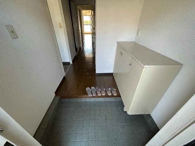 Room image 11