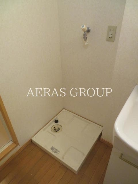 Room image 11
