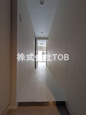Room image 12
