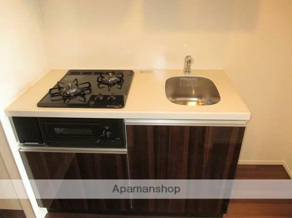 Preview interior of Crecia Yokohama Bando Bridge 801  