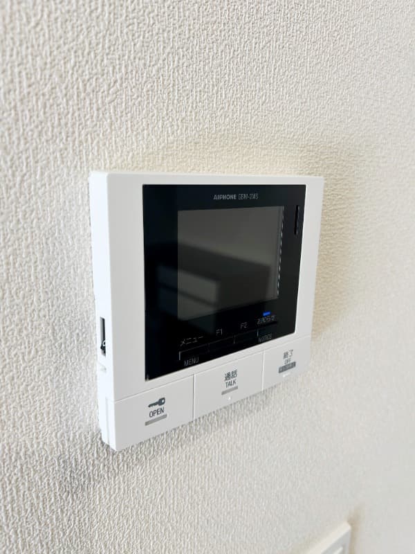 Room image 11