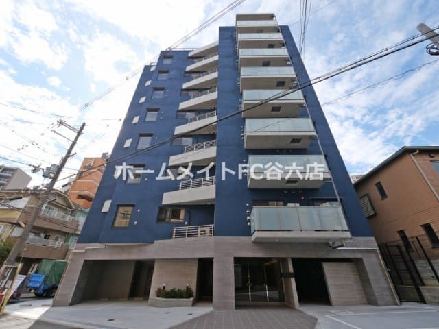 Main exterior of LEGALAND+ABENO SANMEICHO 701