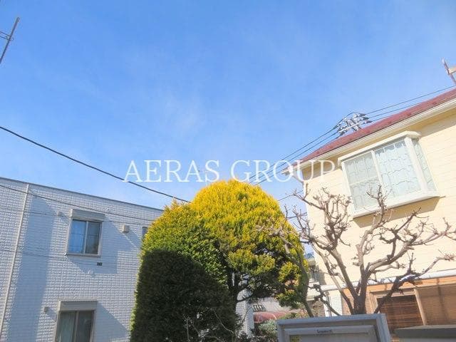 Room image 13