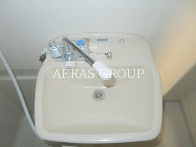 Room image 9